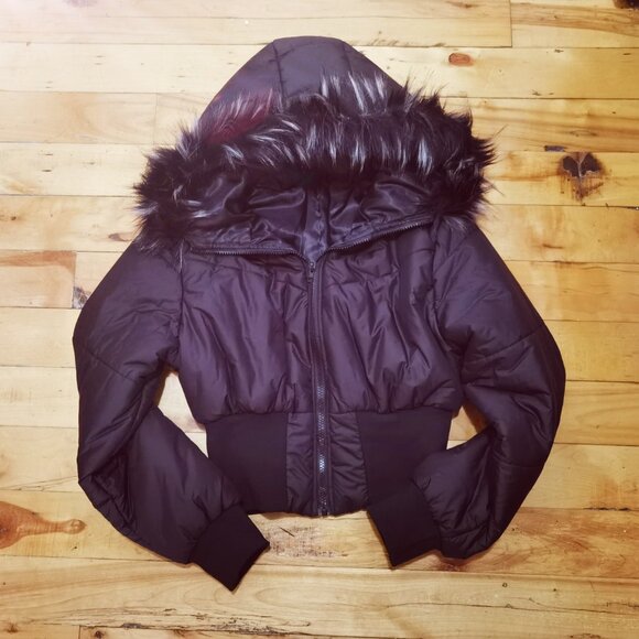 crop black winter coat with faux fur hood XS - Picture 3 of 5
